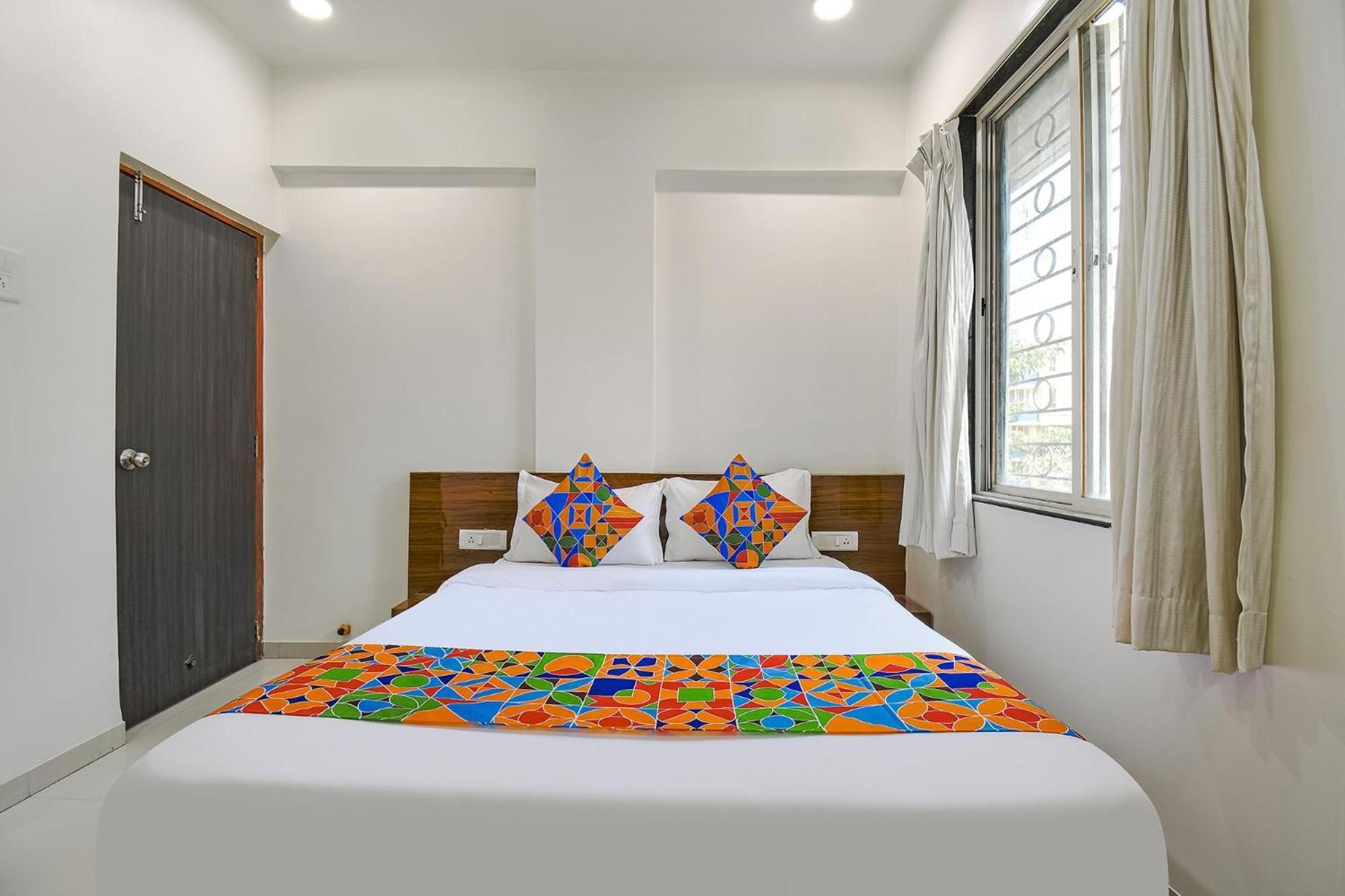 Fabhotel Skylight Studio Rooms - Nr Mcf Camp Púna Exteriér fotografie