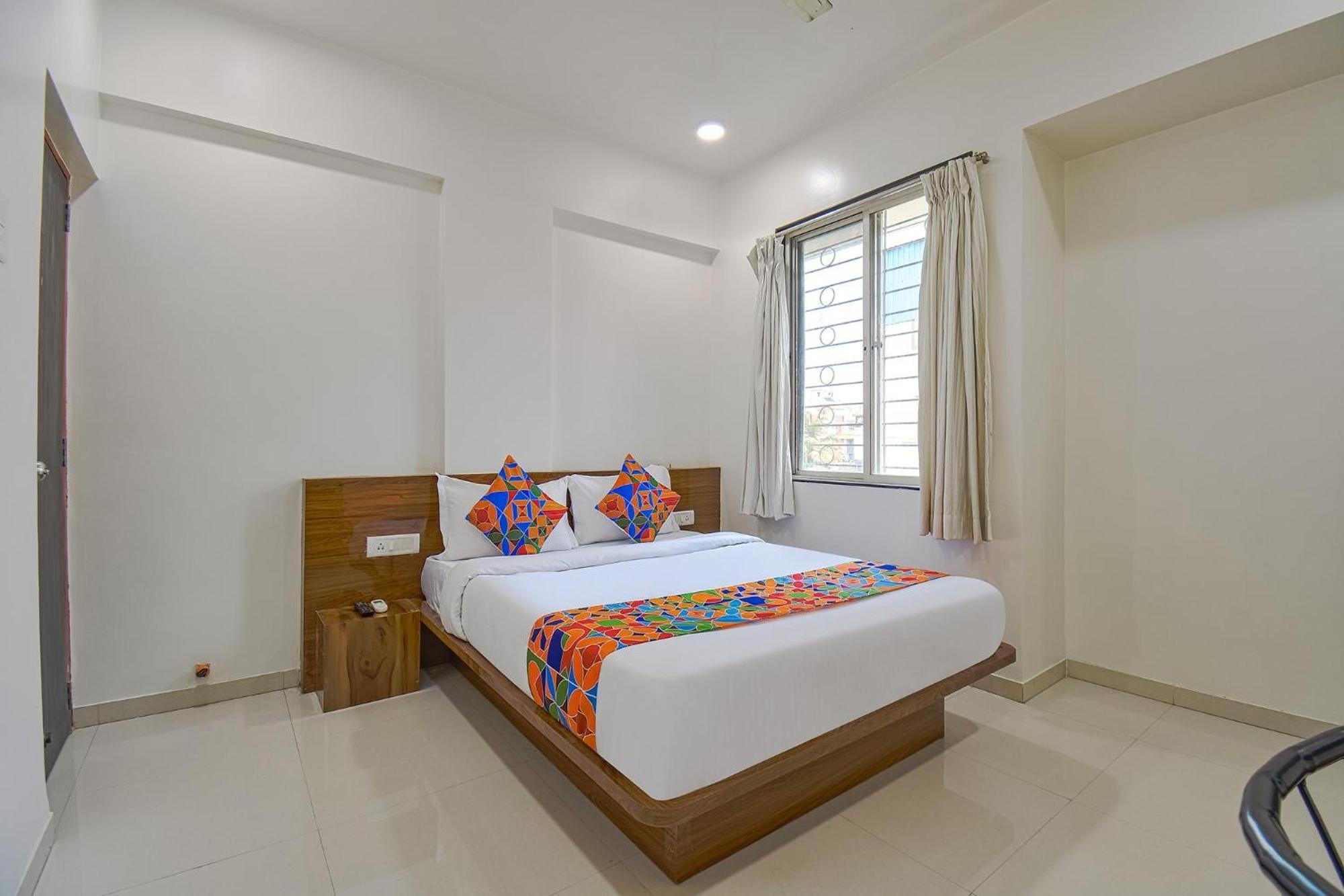 Fabhotel Skylight Studio Rooms - Nr Mcf Camp Púna Exteriér fotografie