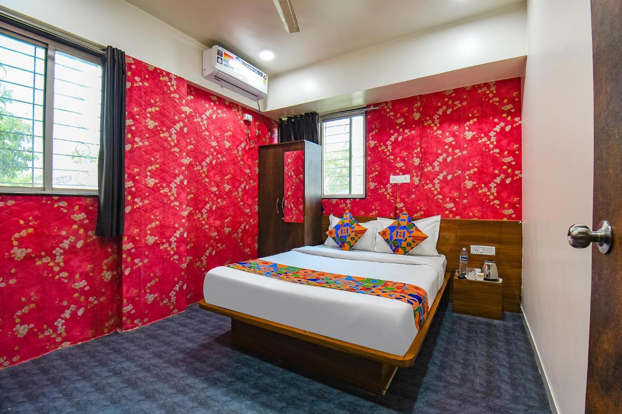Fabhotel Skylight Studio Rooms - Nr Mcf Camp Púna Exteriér fotografie